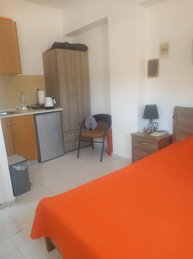 Spiros Apartments Livadia  ภายนอก รูปภาพ